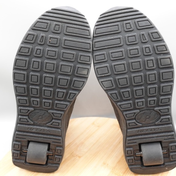 Heelys Men's Size 7 All Black Rolling Wheel Skate Shoes MinFlaws - Picture 8 of 12